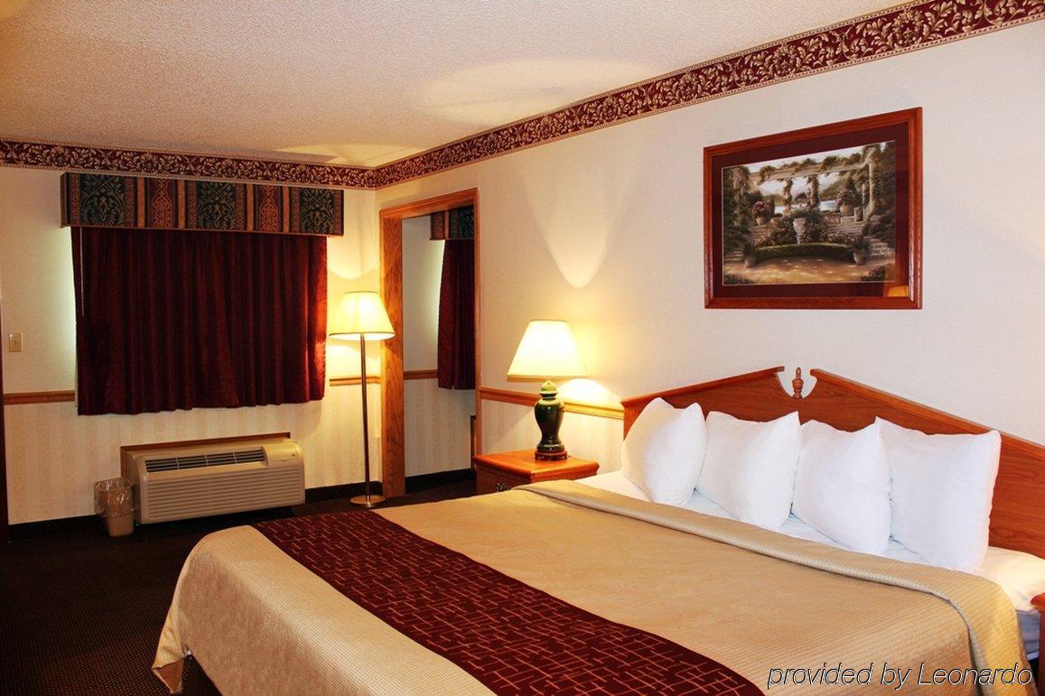 Days Inn & Suites By Wyndham Monroe Phòng bức ảnh
