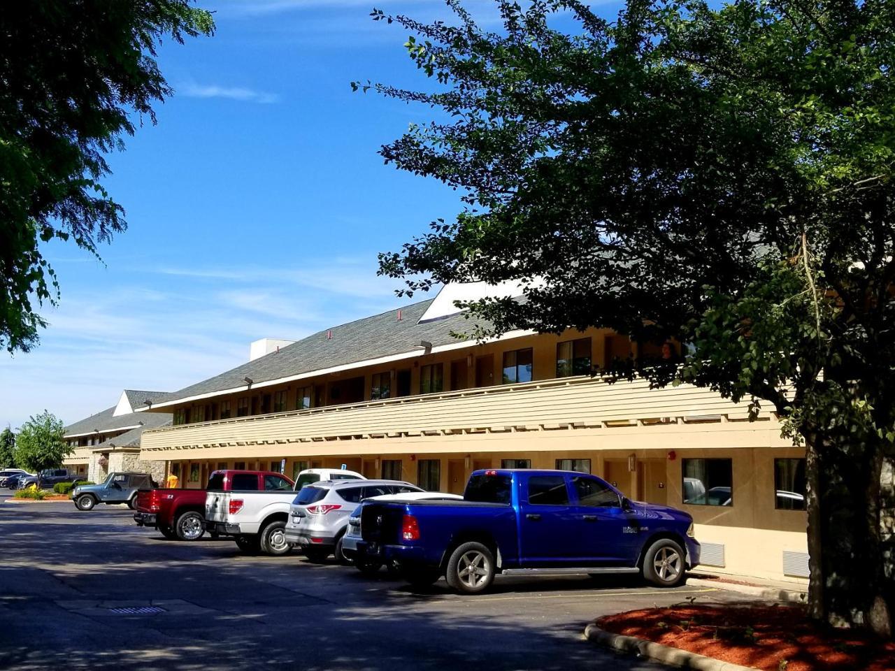 Days Inn & Suites By Wyndham Monroe Ngoại thất bức ảnh